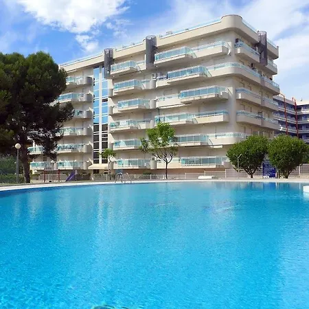 Rentalmar Larimar Apts 2*